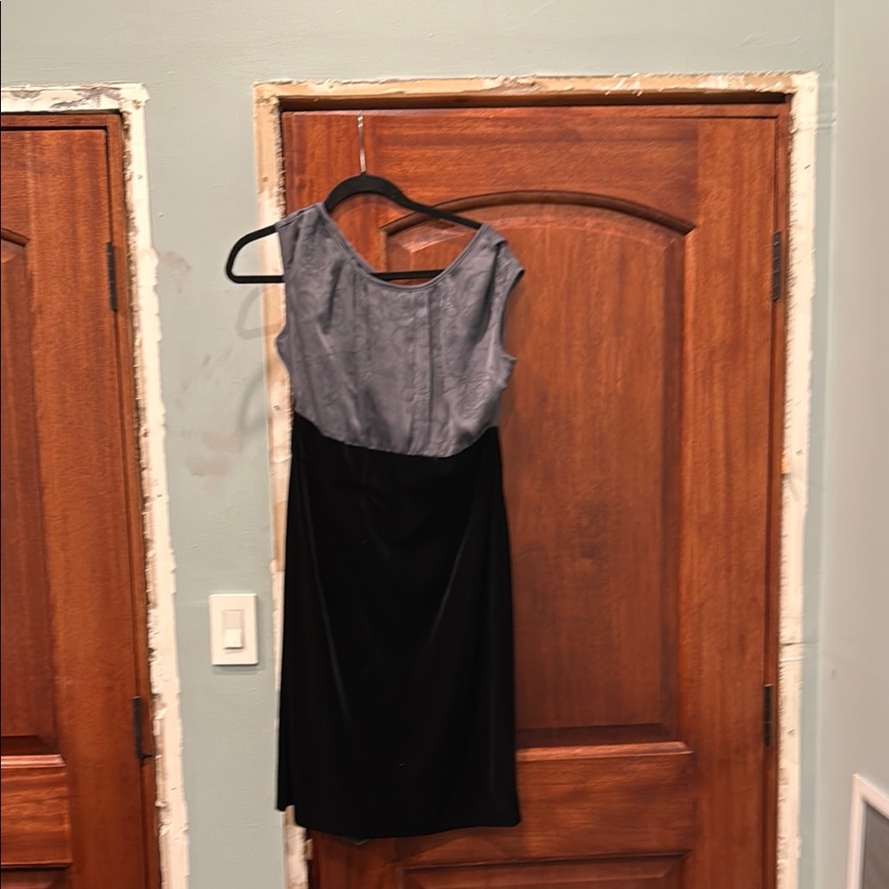 Elegant Black and Gray Dress Short Sleeve